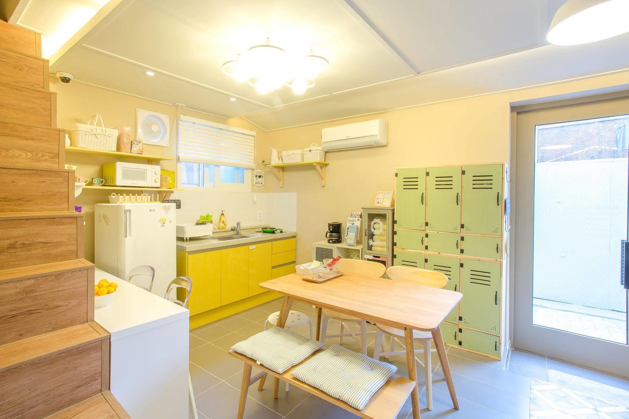 Hostel Vanilla 1 Dongdaemun Seul Esterno foto